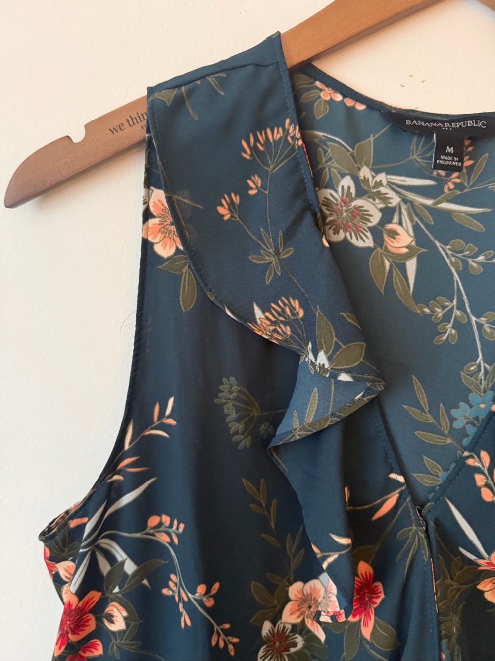 Banana Republic Teal Floral V-Neck Short Sleeve Blouse with Ruffle Trim Medium M - Picture 2 of 7
